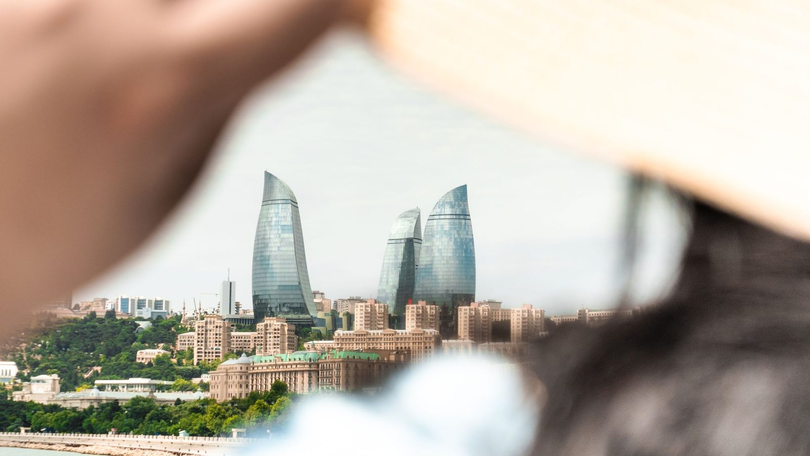 Azerbaiyán — Bakú moderna y las montañas de Gabala