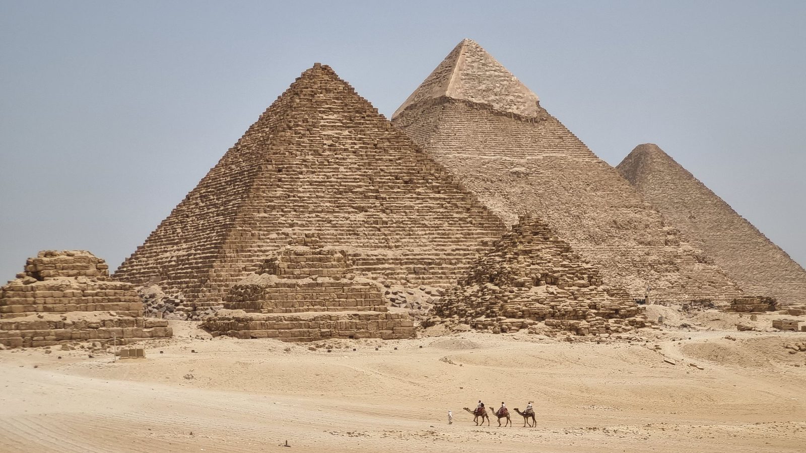 مصر — الأهرامات والنيل والبحر الأحمر